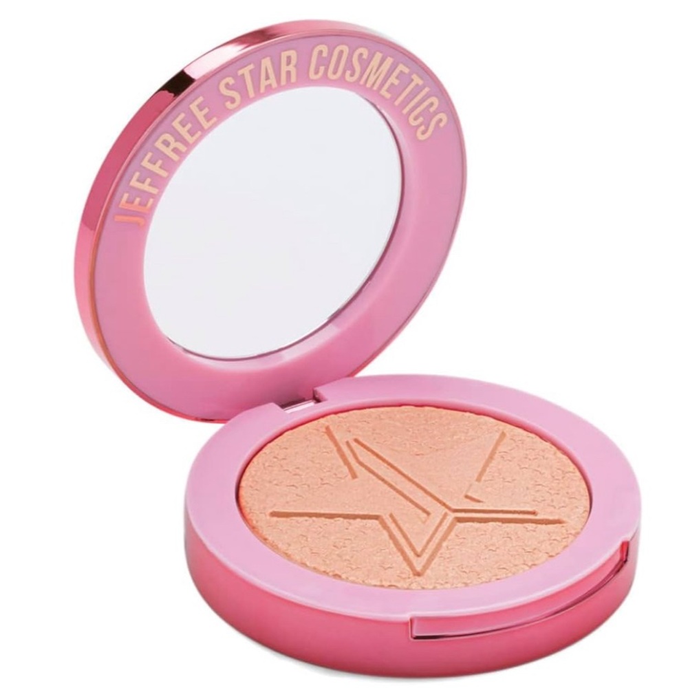 ☀️3 FOR $25 Jeffree Star Supreme Frost - Frozen Peach